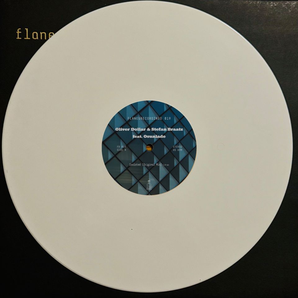 Oliver Dollar & Stefan Braatz feat. Osunlade - Isolated (White Vinyl Repress)